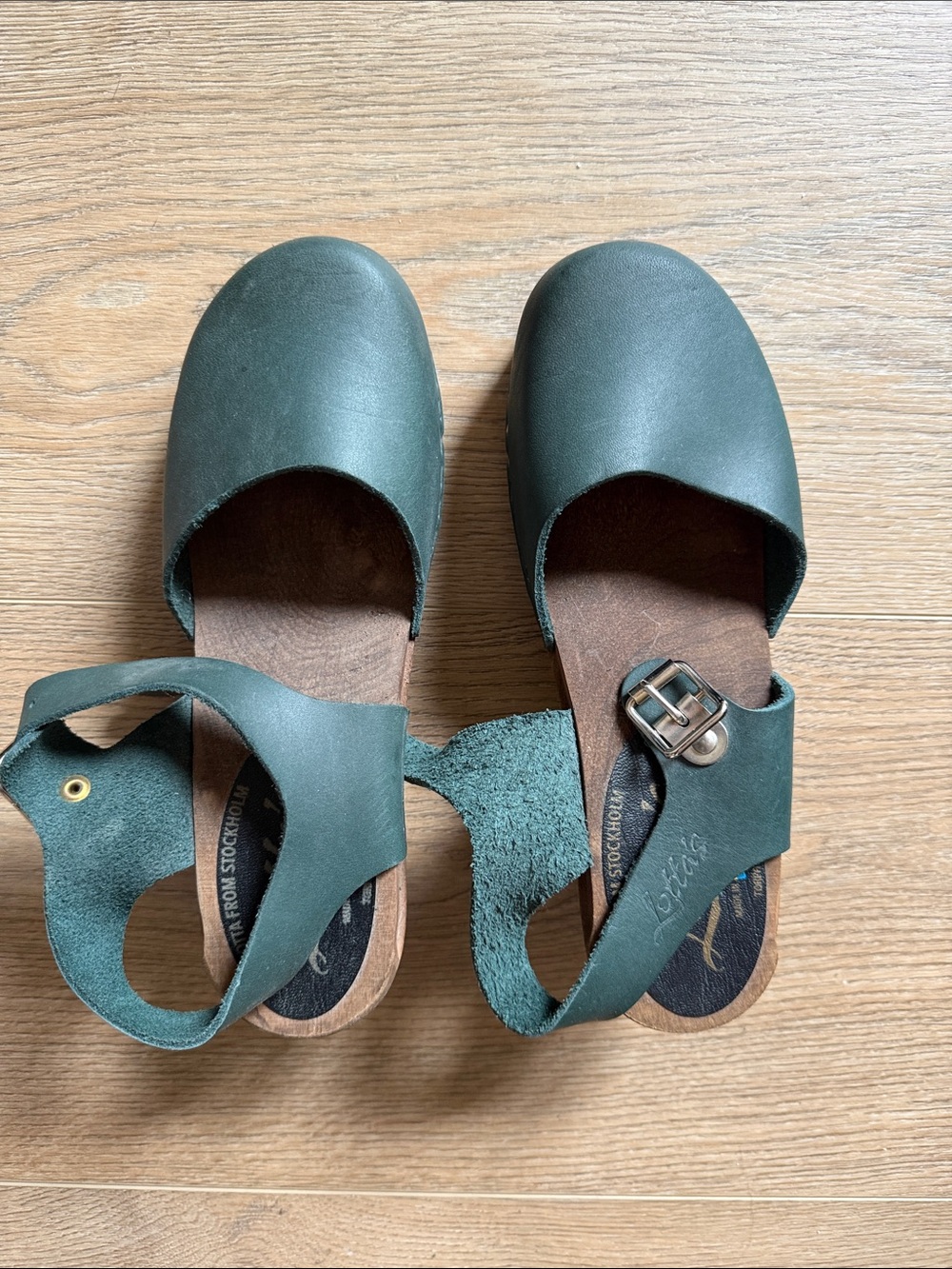 Lotta Women’s Green Leather Slingback Clogs